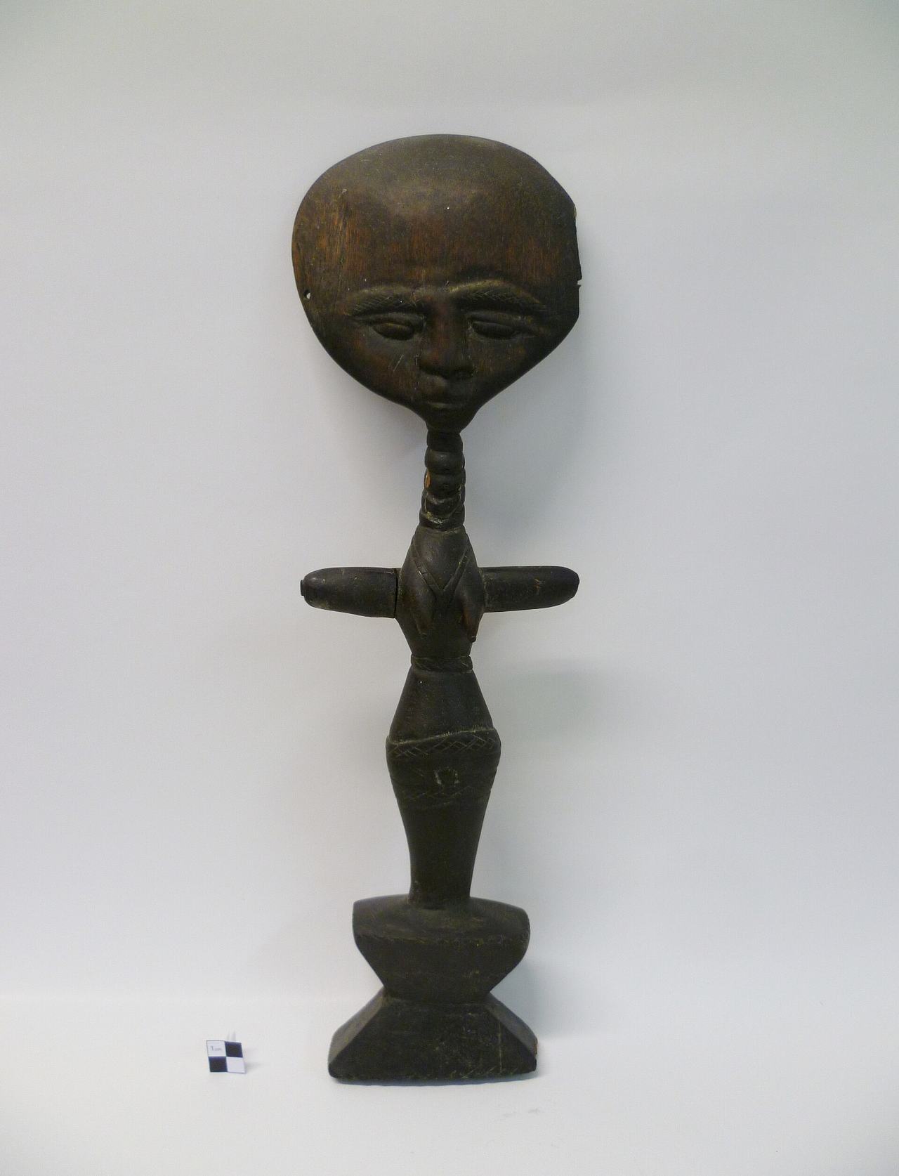 Statuette (Akua'ba), Ashanti, 1ère moitié du 20e siècle, Ghana, bois, Musée des Civilisations - Daniel Pouget, 67.2.161