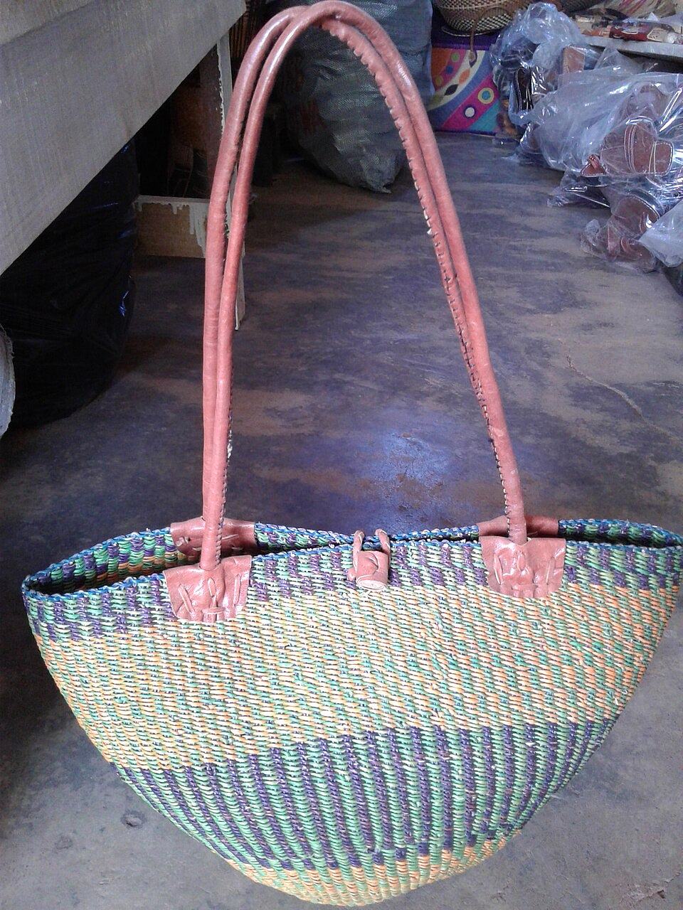 Hand bag made from straws