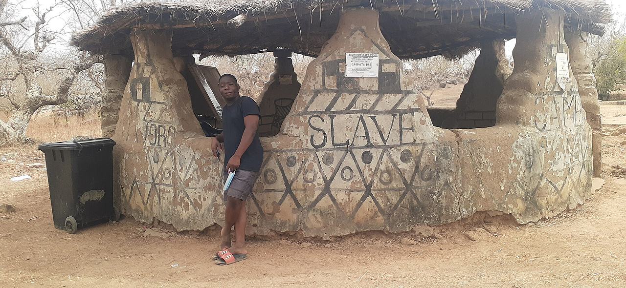 This is the reception to the slave camp where you have your seat to get the briefing before starting the tour