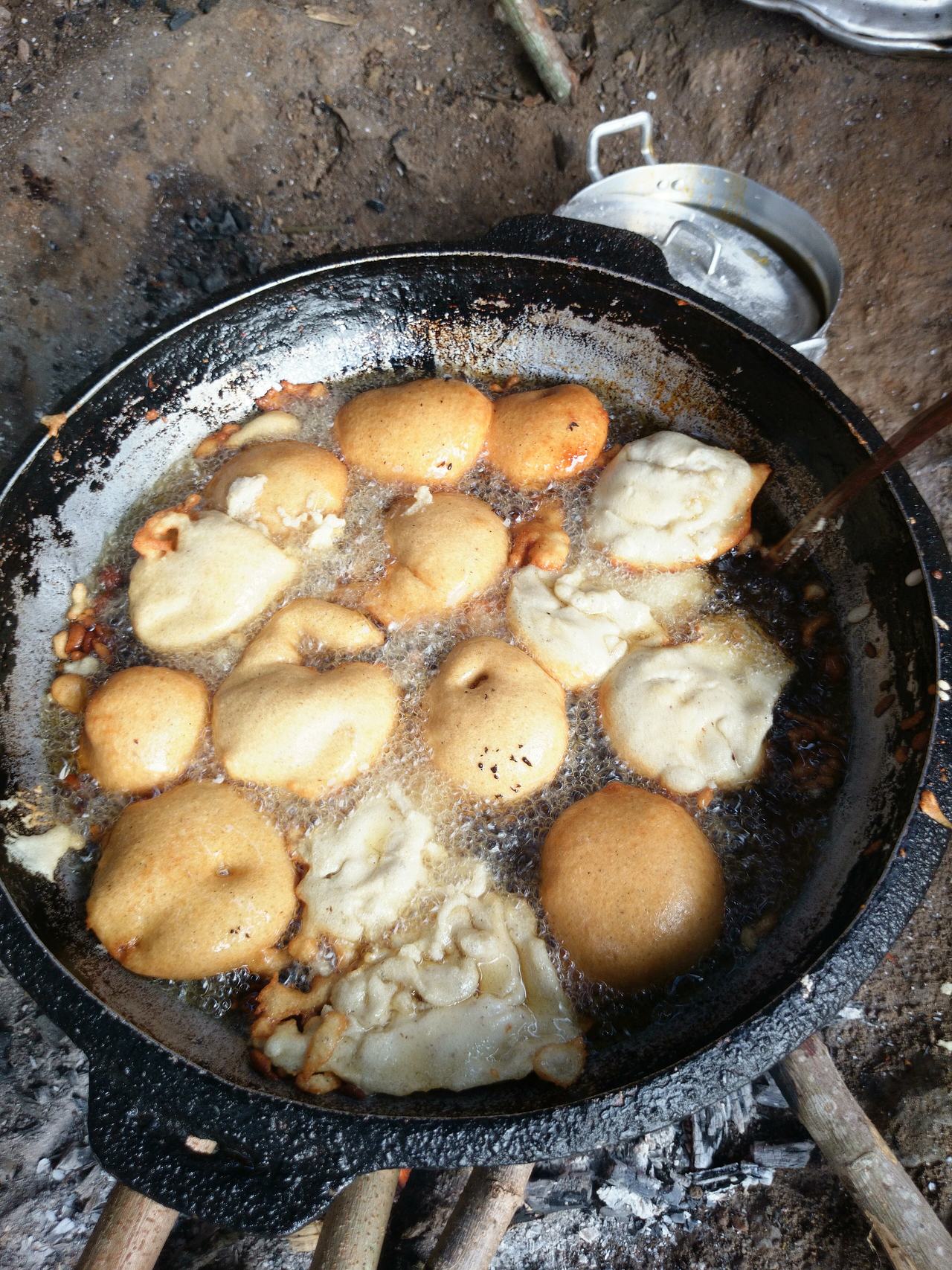 The agawu, being fried