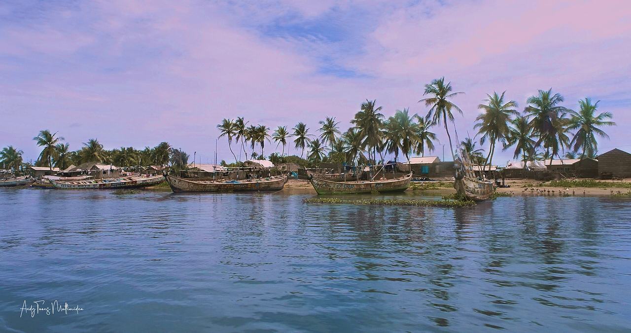 A very calm day for a vacation at Ada