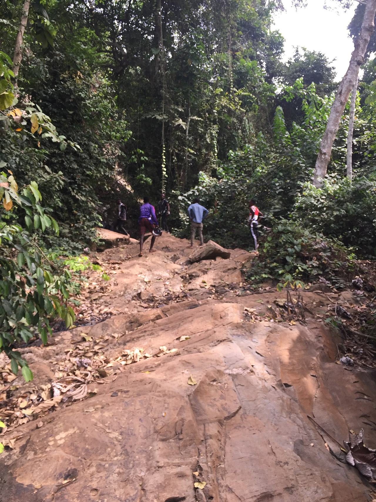 This is a waterfall located at sefwi boinzan in the western north region in Ghana.