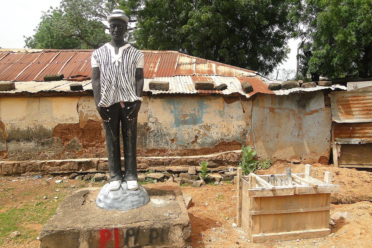Statuary at Roadside - Bolgatanga - Ghana