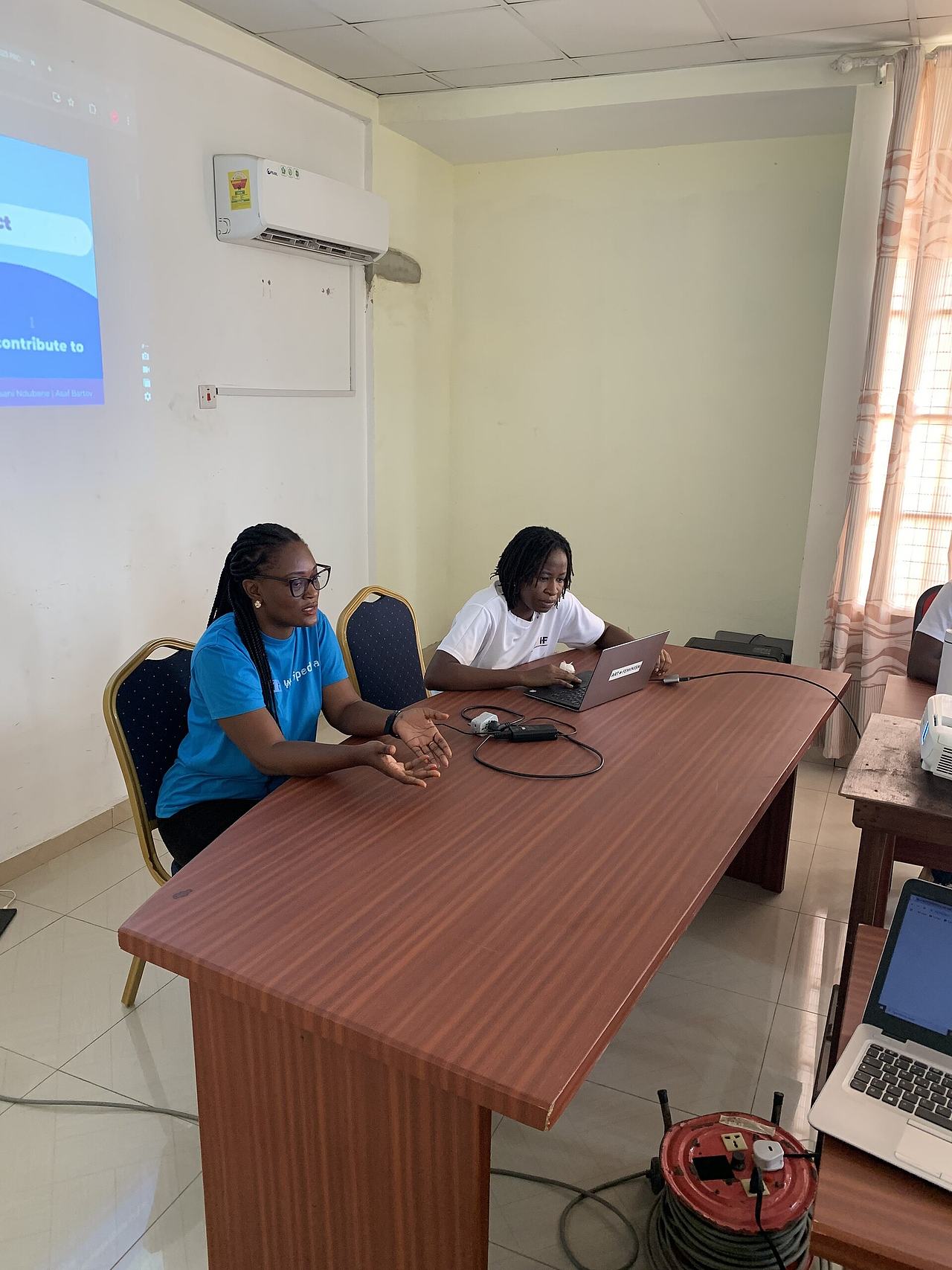 Workshop on 101 basic knowledge of Wikipedia with Librarians at Effutu Library Ghana