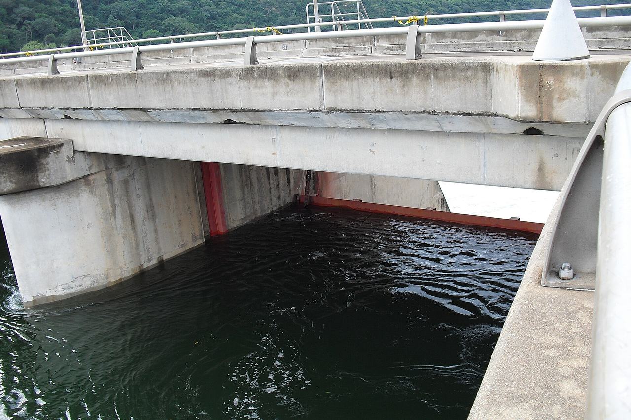 One of the floodgate out of the 12 at Akosombo Dam. The water level in the reservoir is dangerously high, therefore some floodgates were open in November 2010.