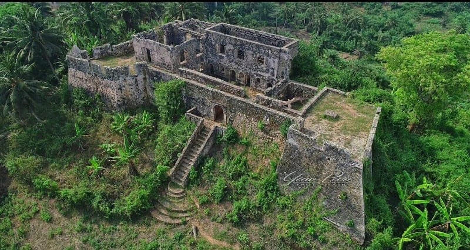 Fort St Batenstein at Butre