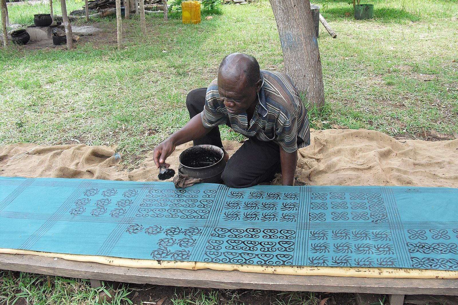 File:Adinkra printing.jpg
