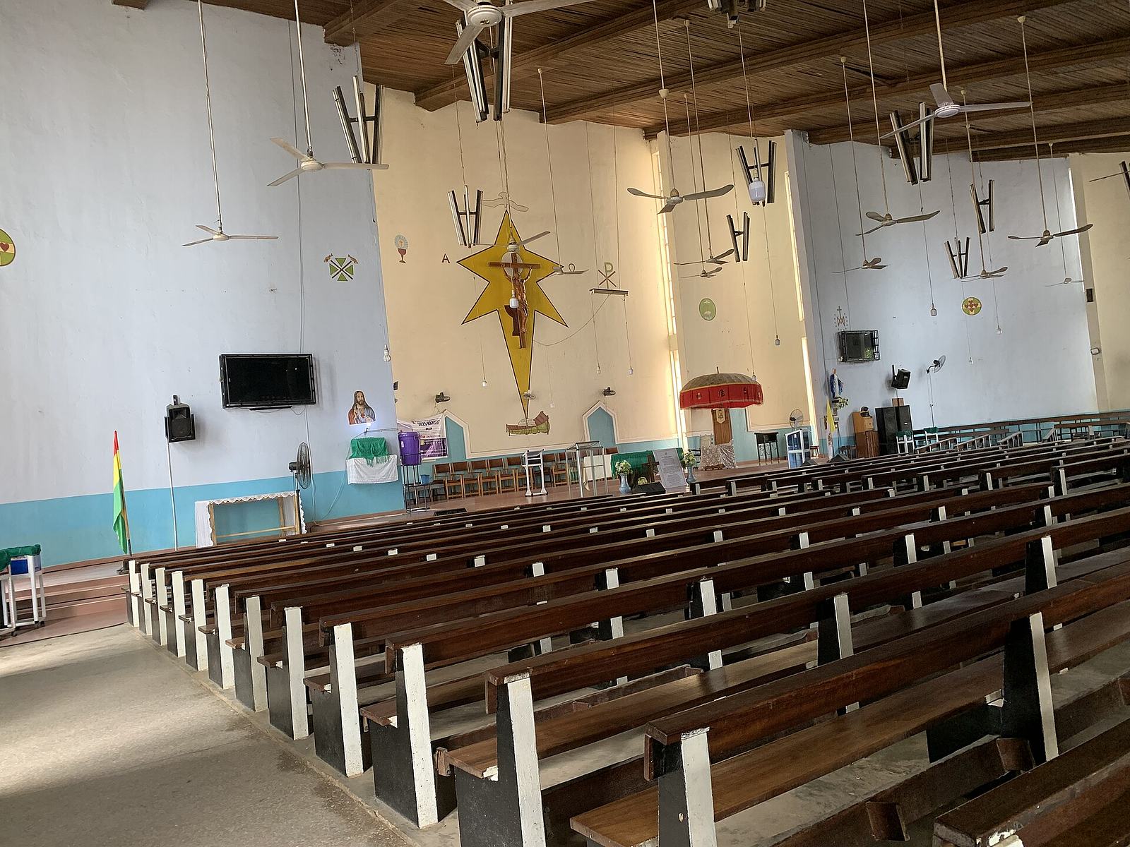Cathedral inside.jpg