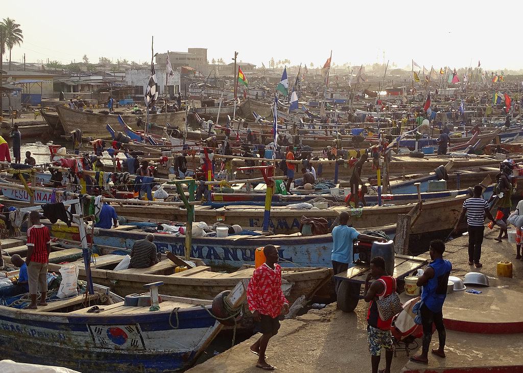 Elmina fishing harbour - a sea of boats