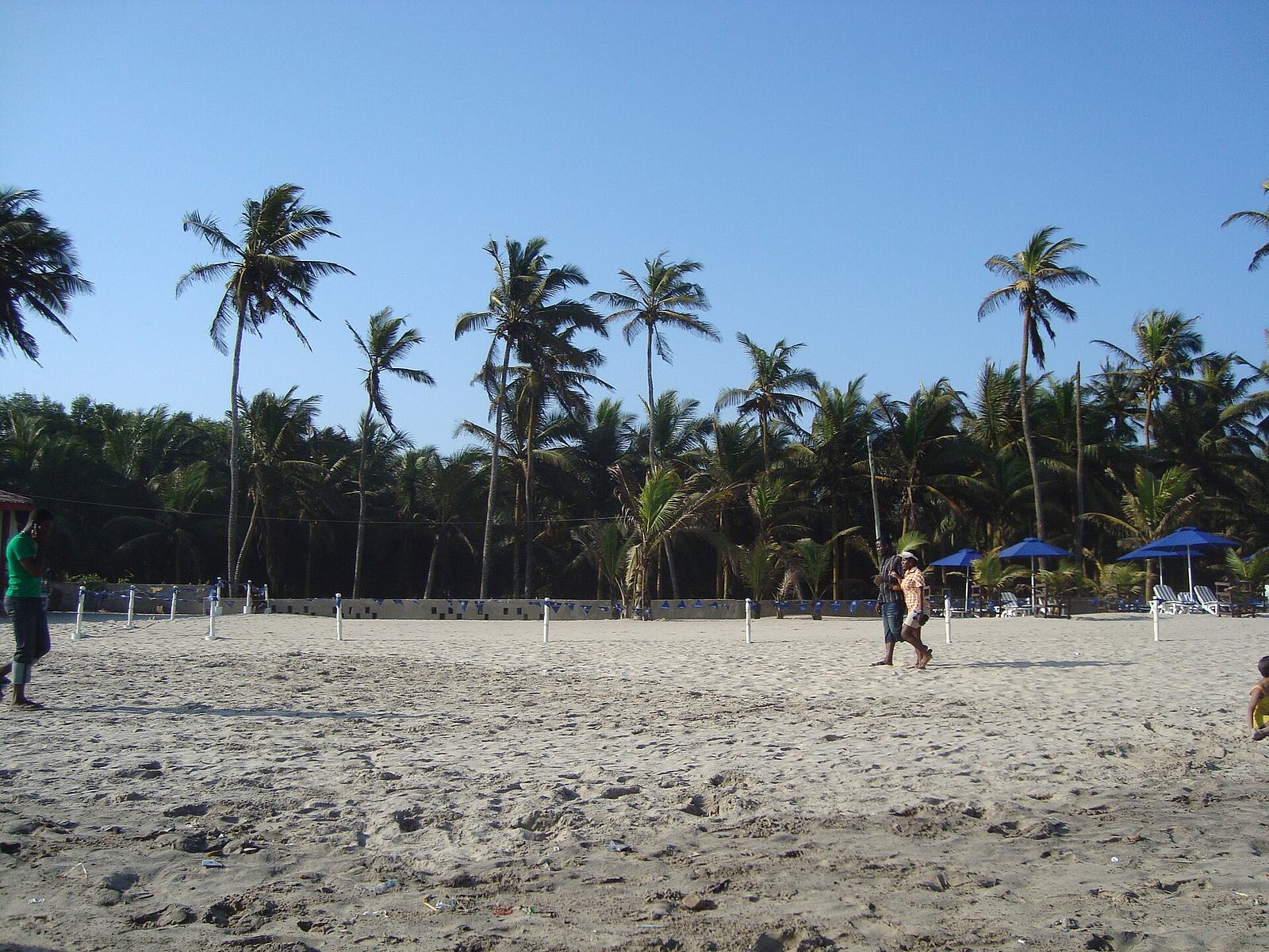 Labadi Beach - Accra - panoramio.jpg