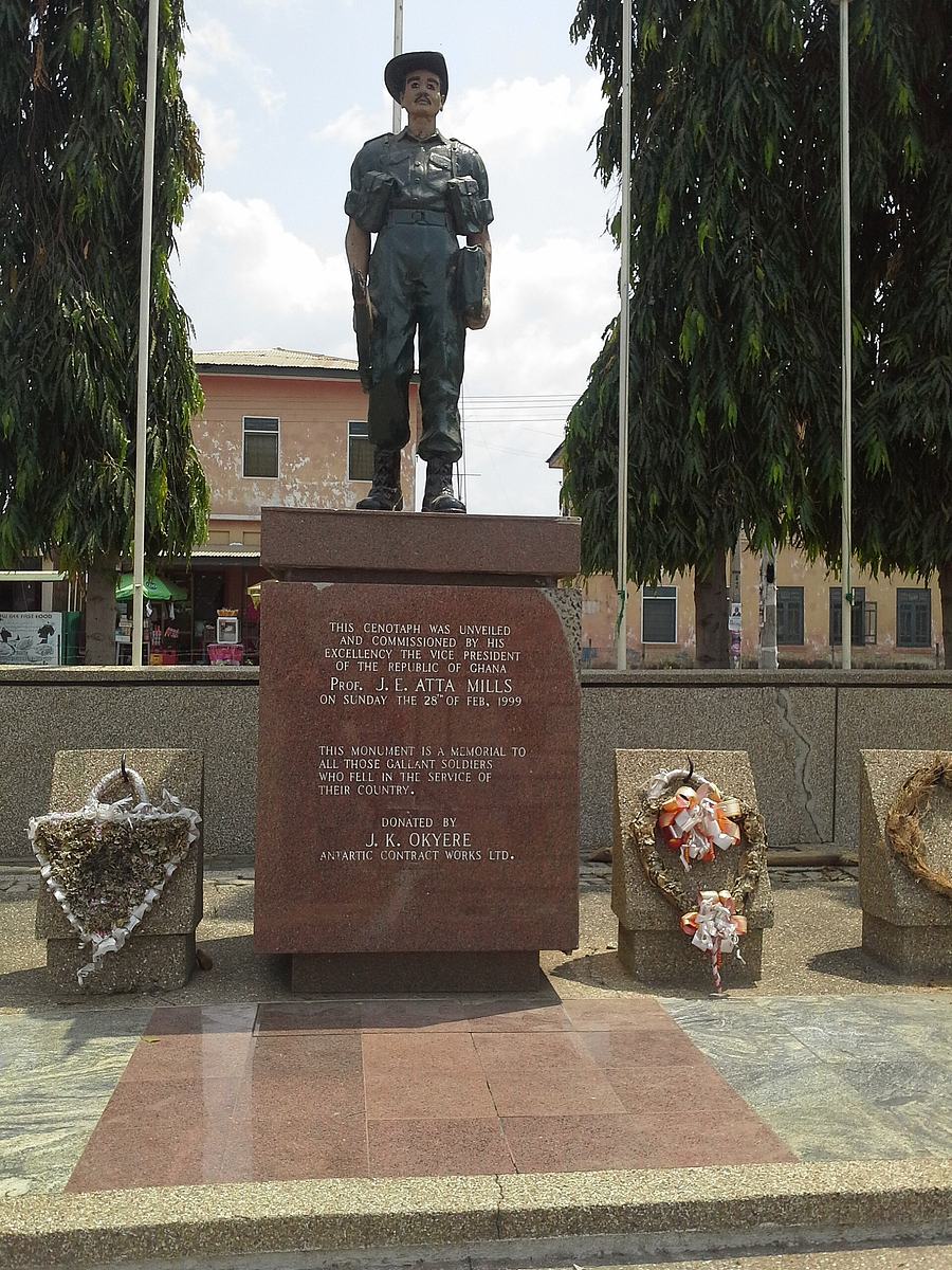 Monument of a soldier at Jackson Park, Koforidua