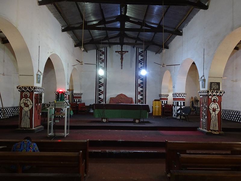 Interior of the Cathedral Basilica of Our Lady of Seven Sorrows (Navrongo, Ghana 2019).jpg