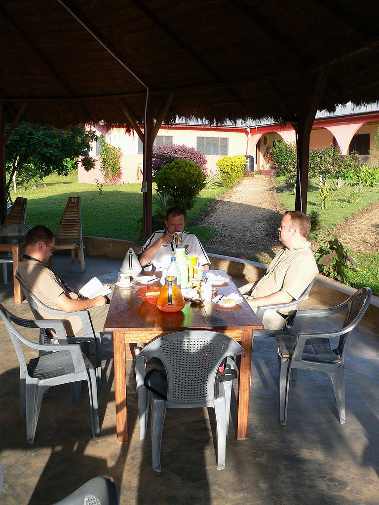 Breakfast at Waterfall Lodge