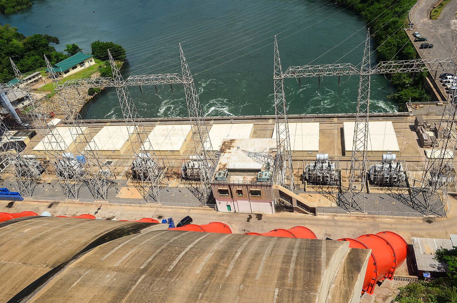 Akosombo Dam, Akosombo