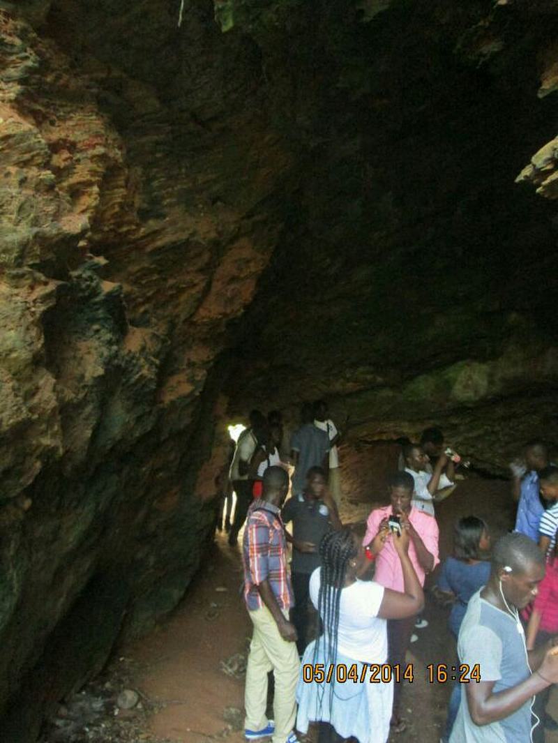 The Sea Cave, Komenda