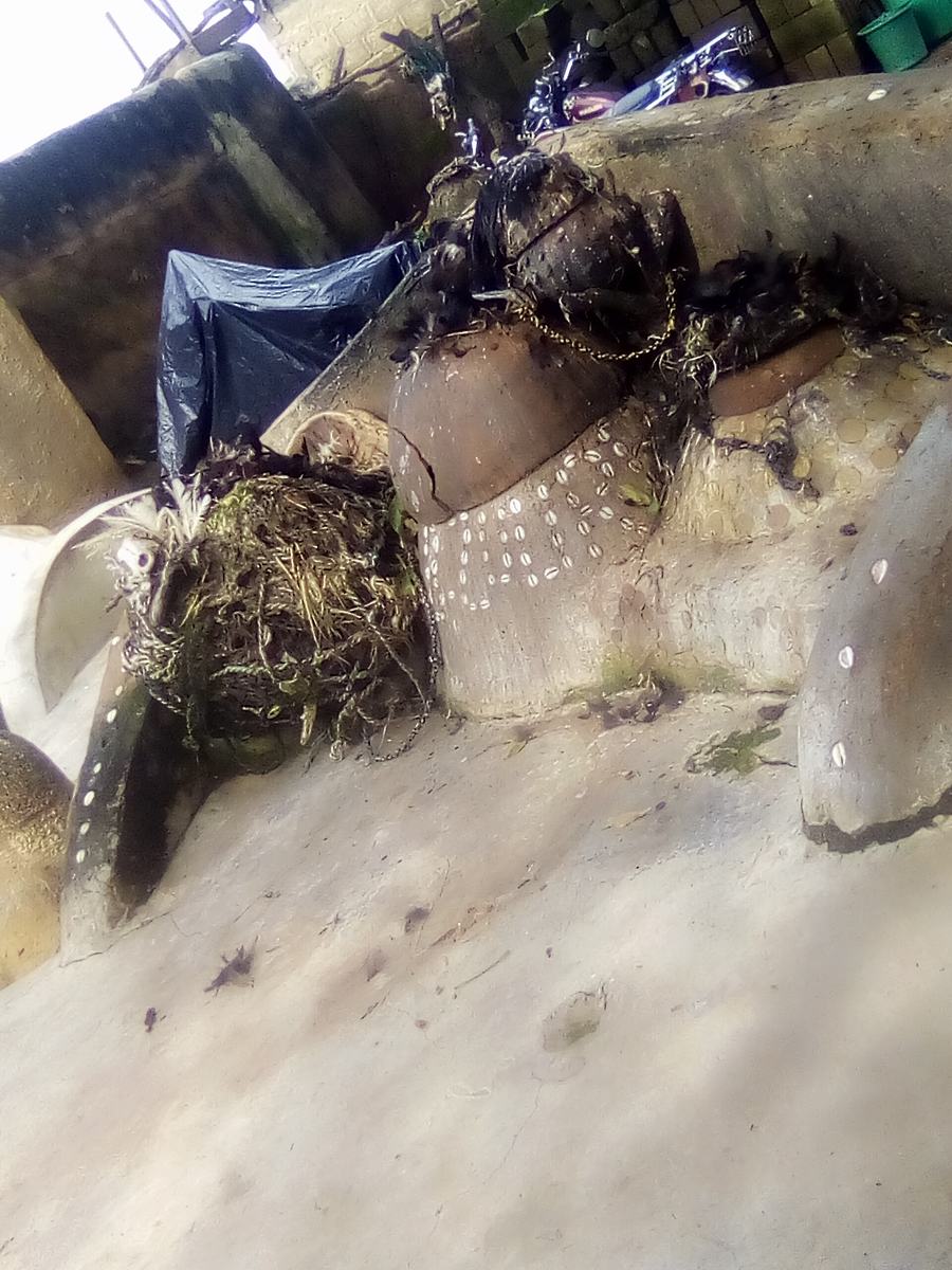 The shrine to the current Chief of Tengzug at Tongo