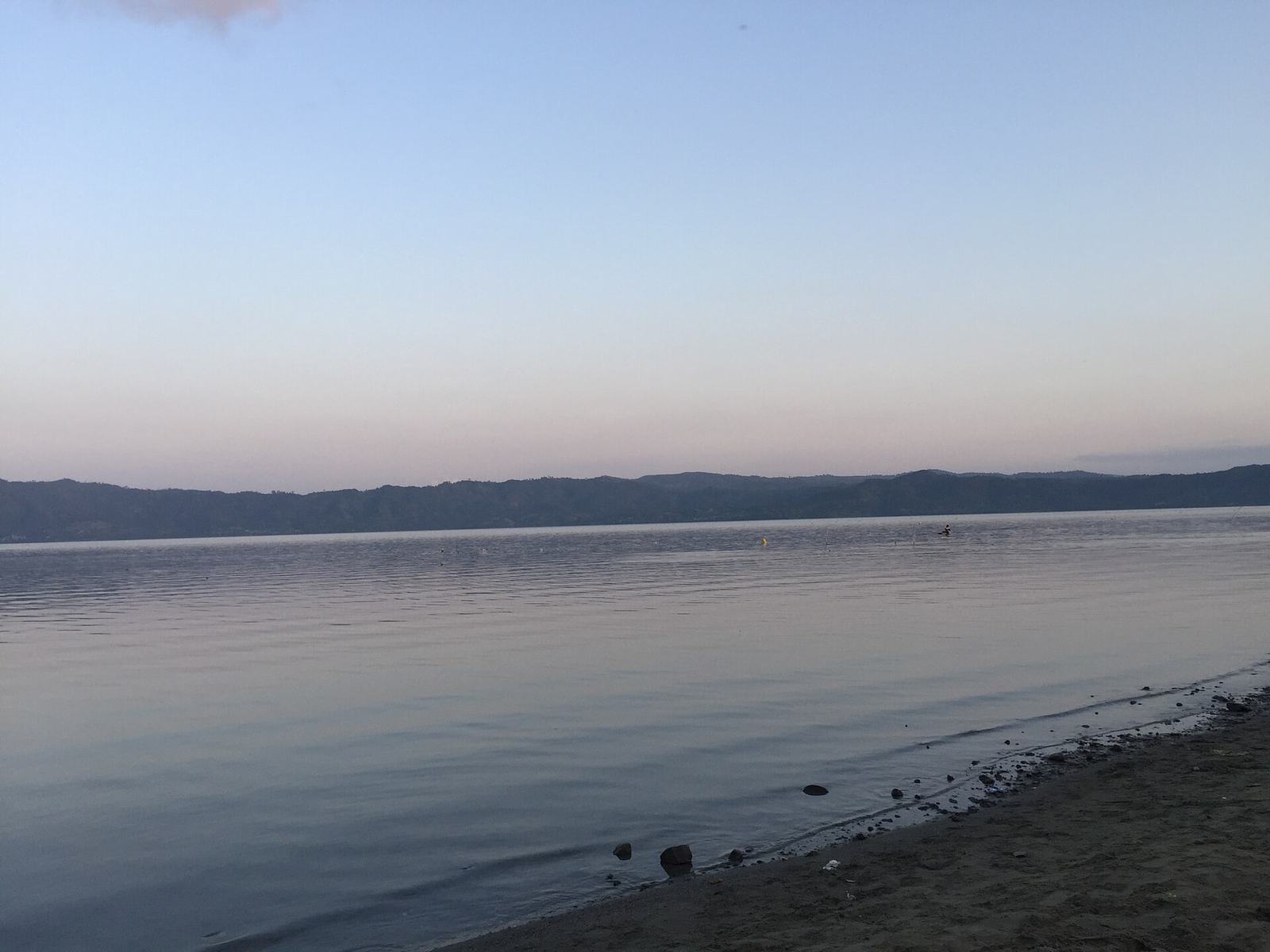 Lake Bosumtwe 1 (118557995).jpeg