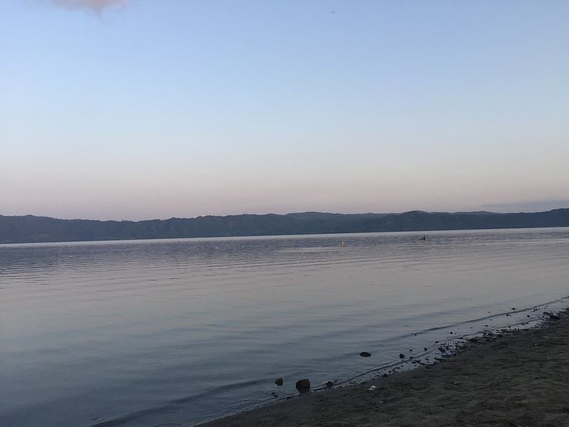 Lake Bosumtwe 1 (118557995).jpeg